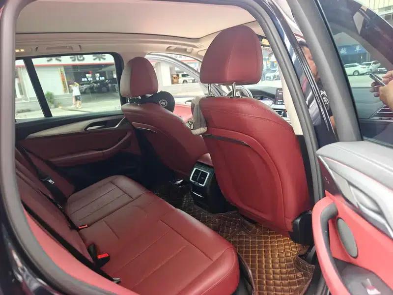BMW iX3 2022 Leading Edition — миниатюра 9