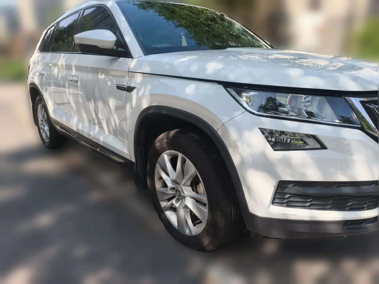 Skoda Kodiaq 2018 Facelifted TSI330 5-Seater Two-Wheel-Drive Comfort Edition — миниатюра 3