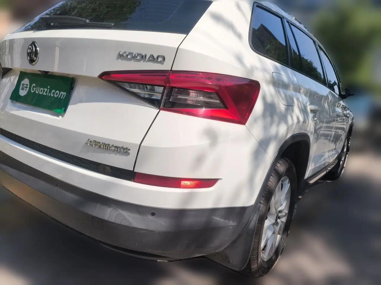 Skoda Kodiaq 2018 Facelifted TSI330 5-Seater Two-Wheel-Drive Comfort Edition — миниатюра 6