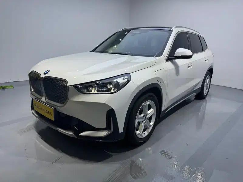 BMW iX1 2025 eDrive25L X Design Package — миниатюра 1