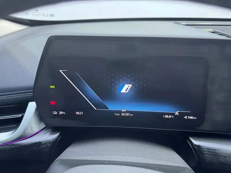 BMW iX1 2025 eDrive25L X Design Package — миниатюра 15