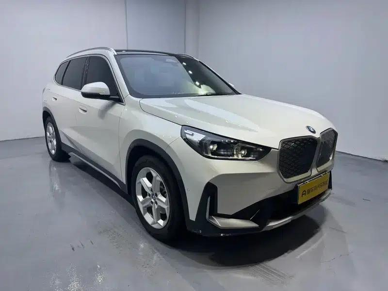 BMW iX1 2025 eDrive25L X Design Package — миниатюра 3