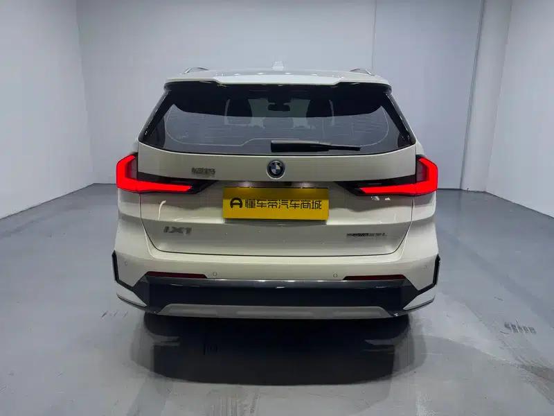 BMW iX1 2025 eDrive25L X Design Package — миниатюра 6