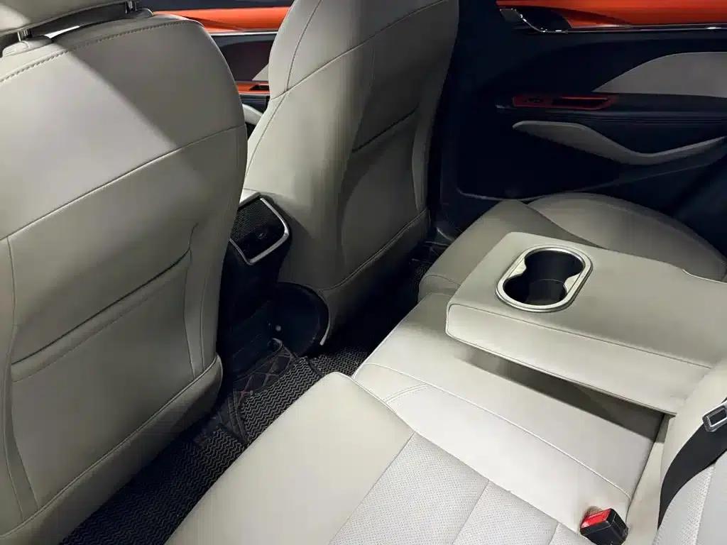 Geely Binrui 2018 14T CVT Colorful Edition — миниатюра 6