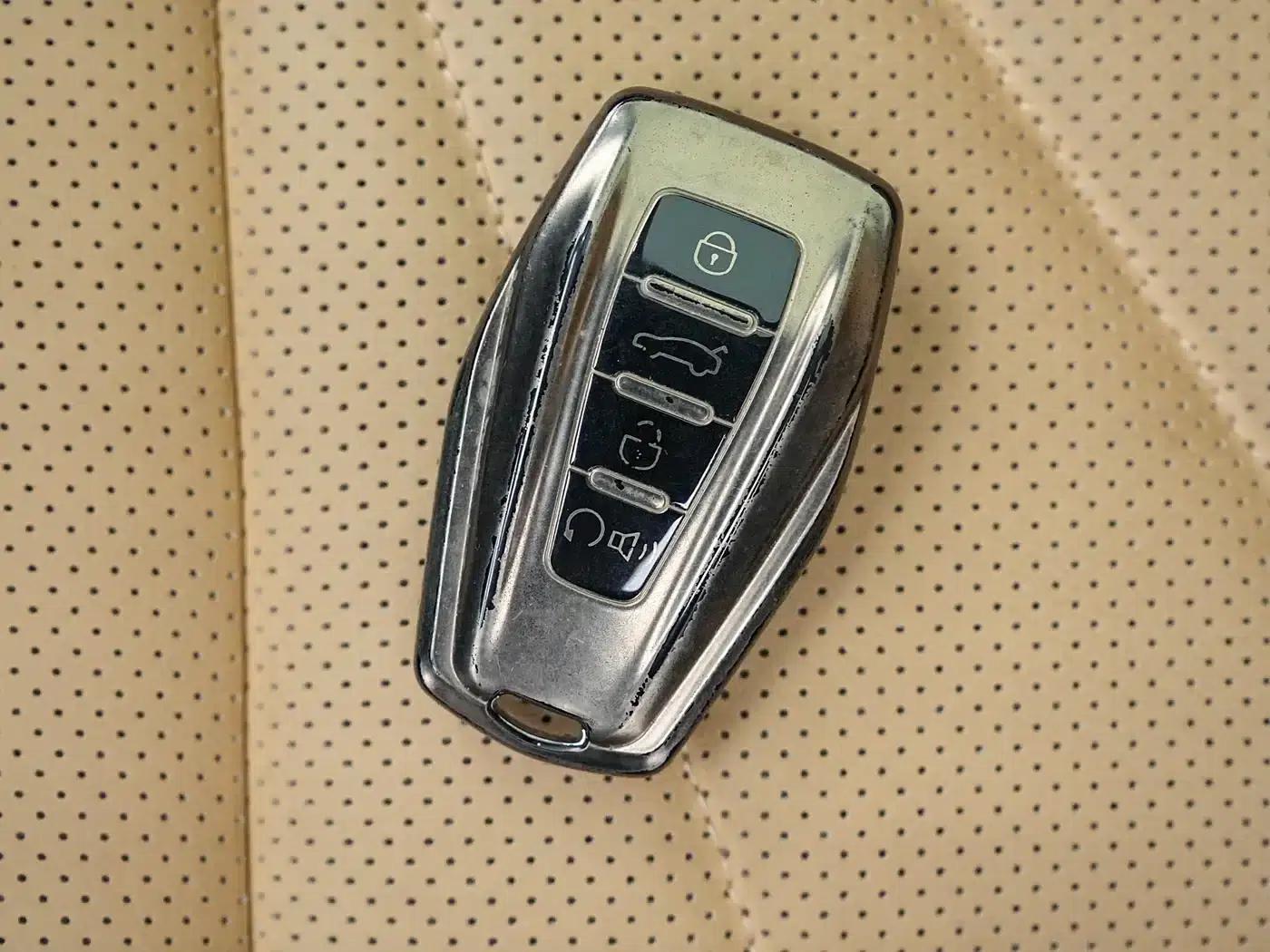 Geely Boyue L 2024 1.5TD DCT Premium Edition — миниатюра 15