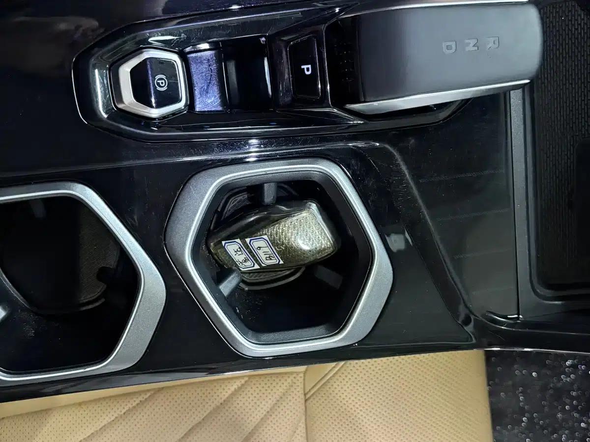 Geely Boyue L 2023 1.5TD DCT Premium Edition — миниатюра 12