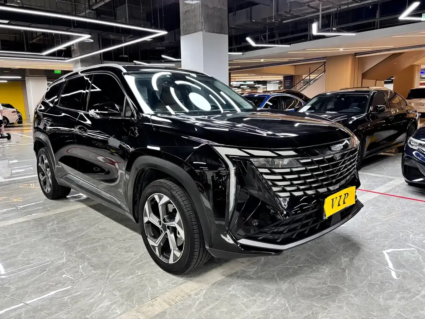 Geely Boyue L 2023 1.5TD DCT Premium Edition — миниатюра 3