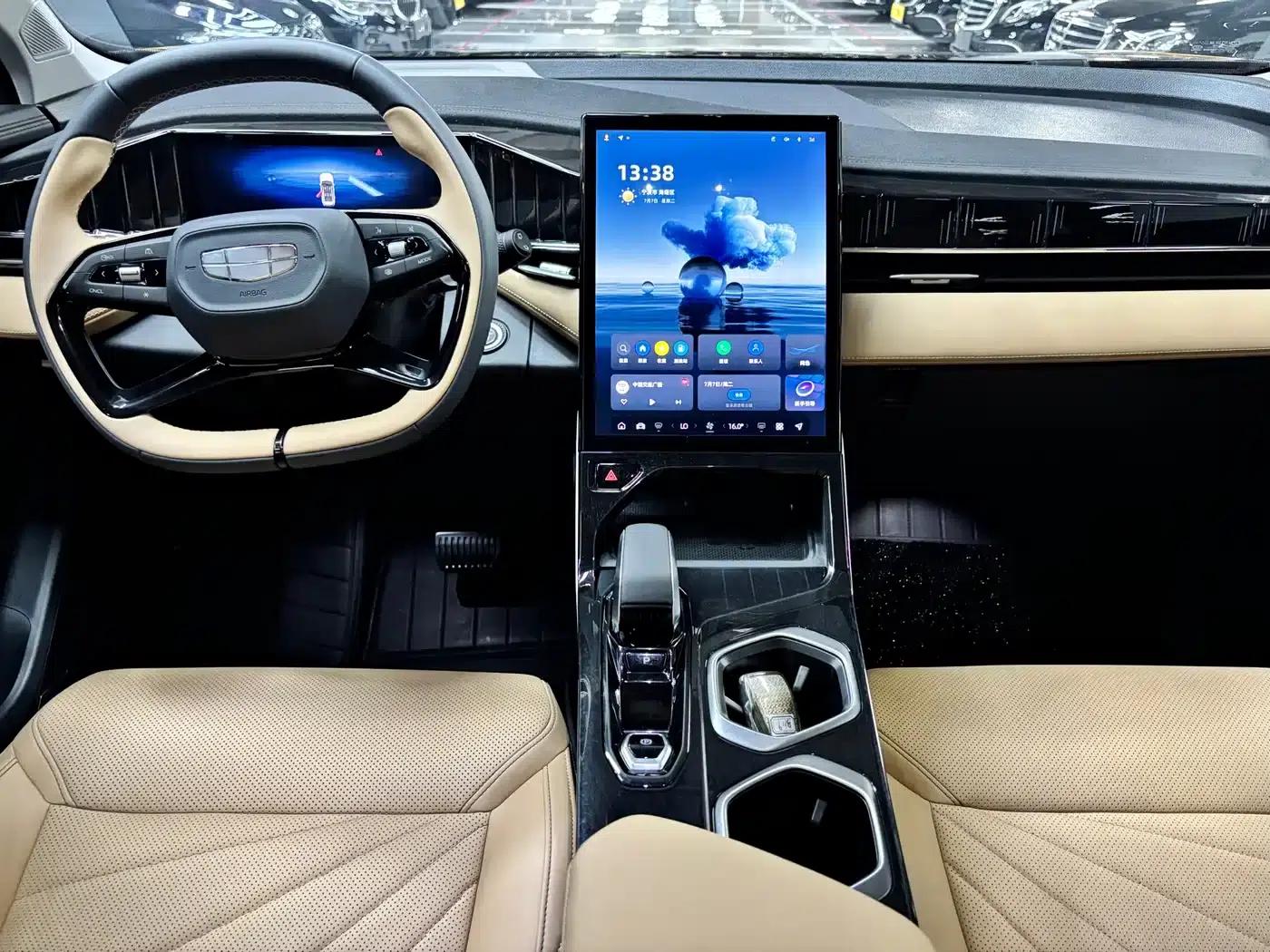 Geely Boyue L 2023 1.5TD DCT Premium Edition — миниатюра 6
