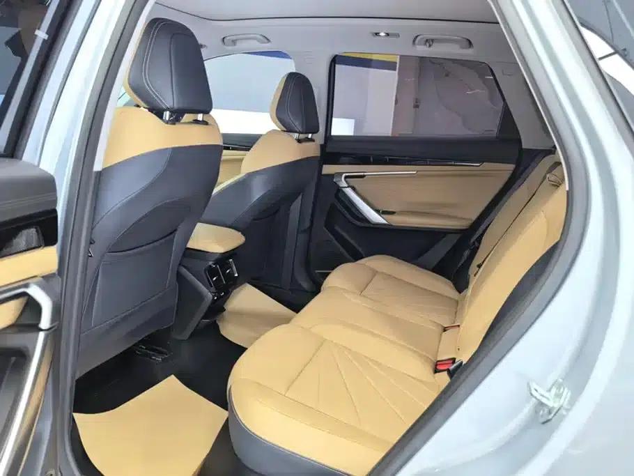 Geely Boyue L 2023 1.5TD DCT Premium Edition — миниатюра 11