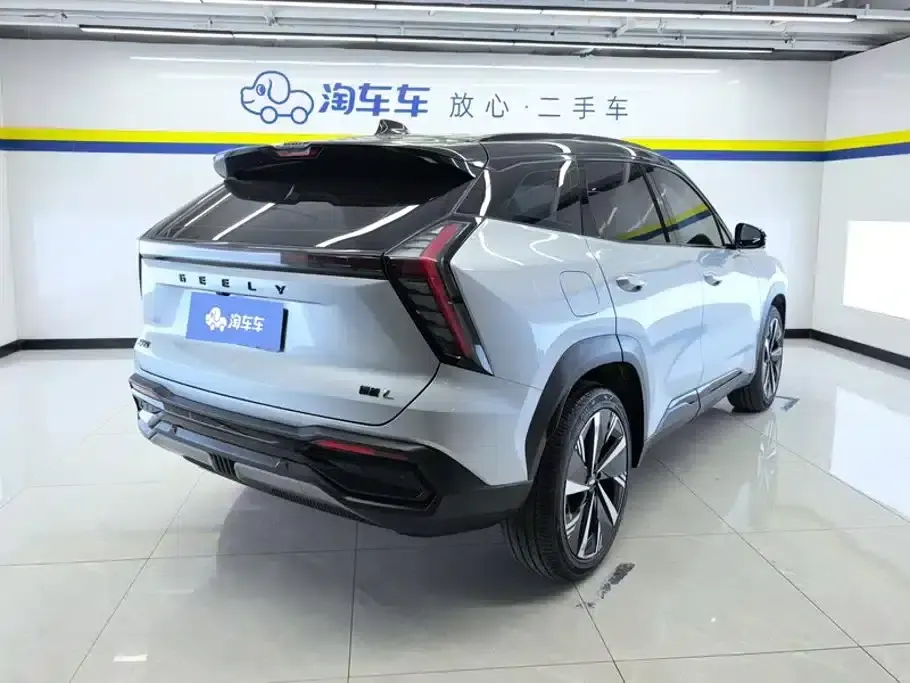 Geely Boyue L 2023 1.5TD DCT Premium Edition — миниатюра 3