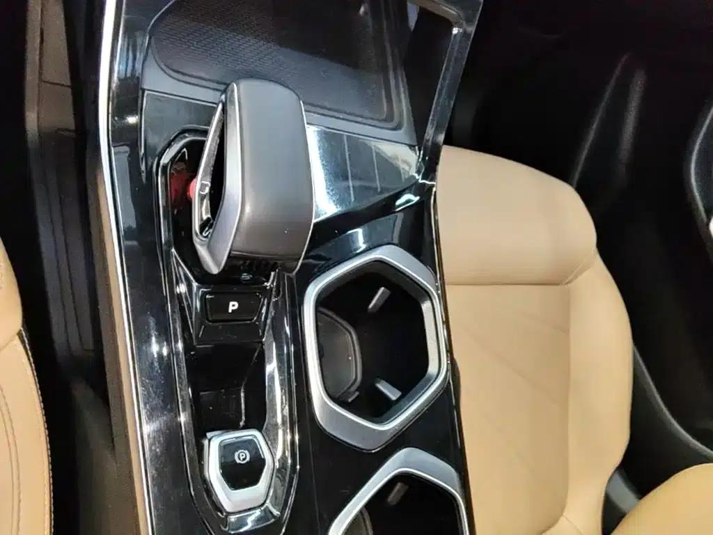 Geely Boyue L 2023 1.5TD DCT Premium Edition — миниатюра 14
