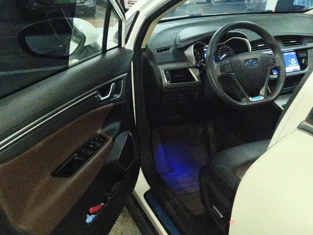 Geely GS 2017 Elegant Edition 1.3T Automatic Smart Connectivity — миниатюра 12