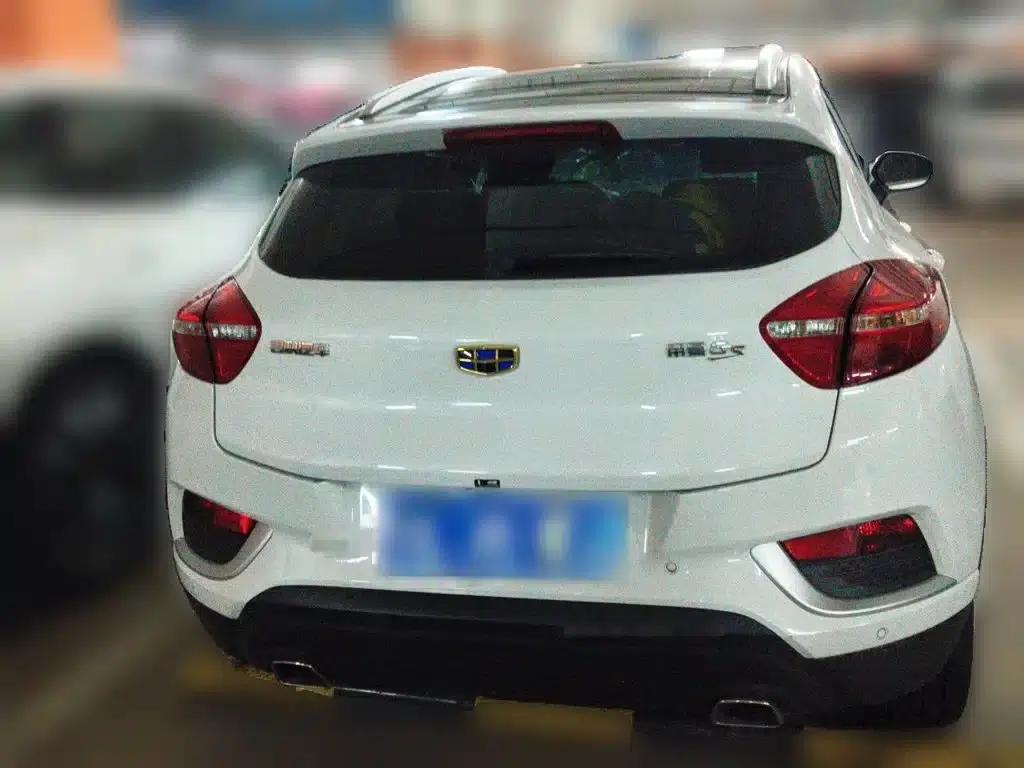 Geely GS 2017 Elegant Edition 1.3T Automatic Smart Connectivity — миниатюра 3