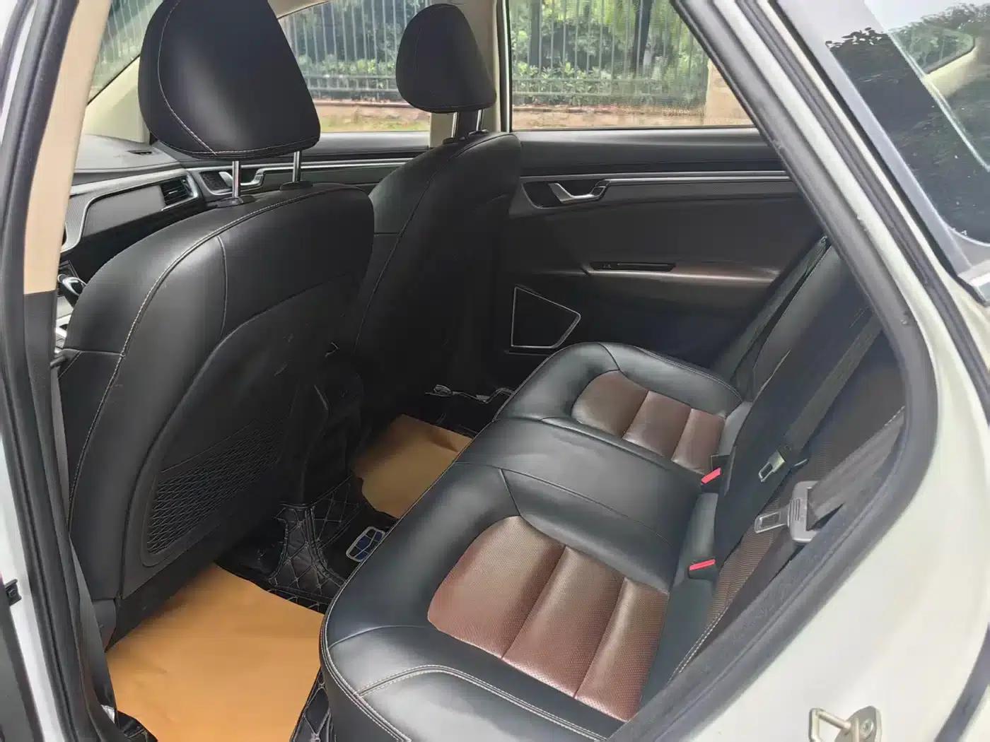 Geely GS 2016 Elegant Edition 1.3T Automatic Premium Model — миниатюра 11
