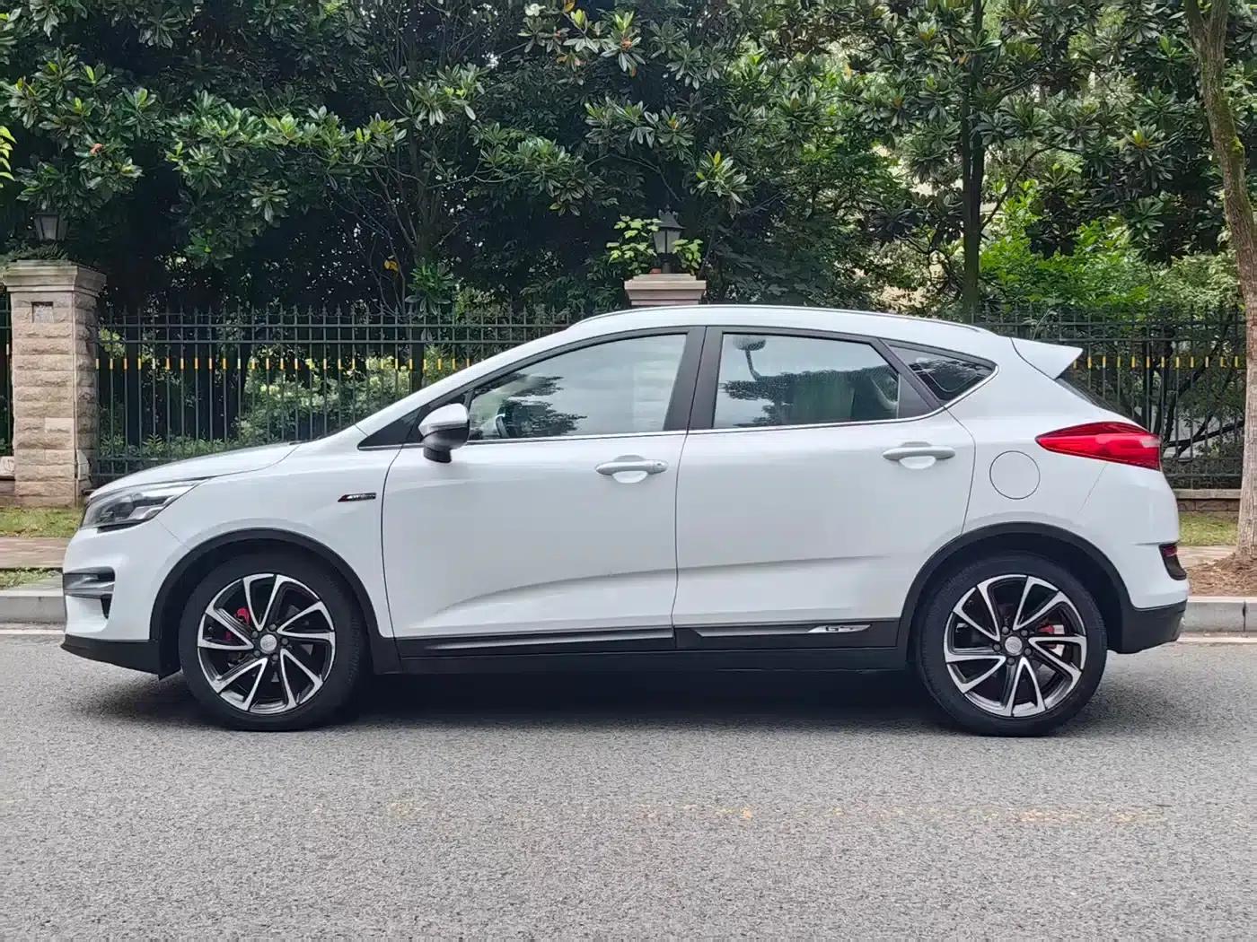 Geely GS 2016 Elegant Edition 1.3T Automatic Premium Model — миниатюра 8