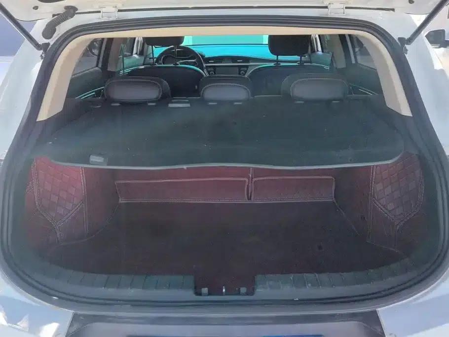 Geely GS 2016 Elegant Edition 1.8L Automatic Leading Model — миниатюра 4