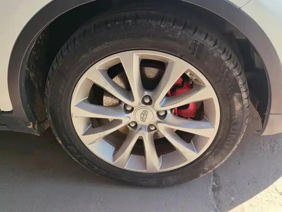 Geely GS 2016 Elegant Edition 1.8L Automatic Leading Model — миниатюра 6