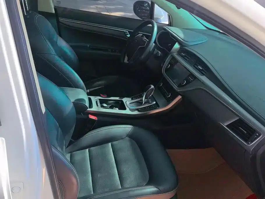 Geely GS 2016 Elegant Edition 1.8L Automatic Leading Model — миниатюра 8