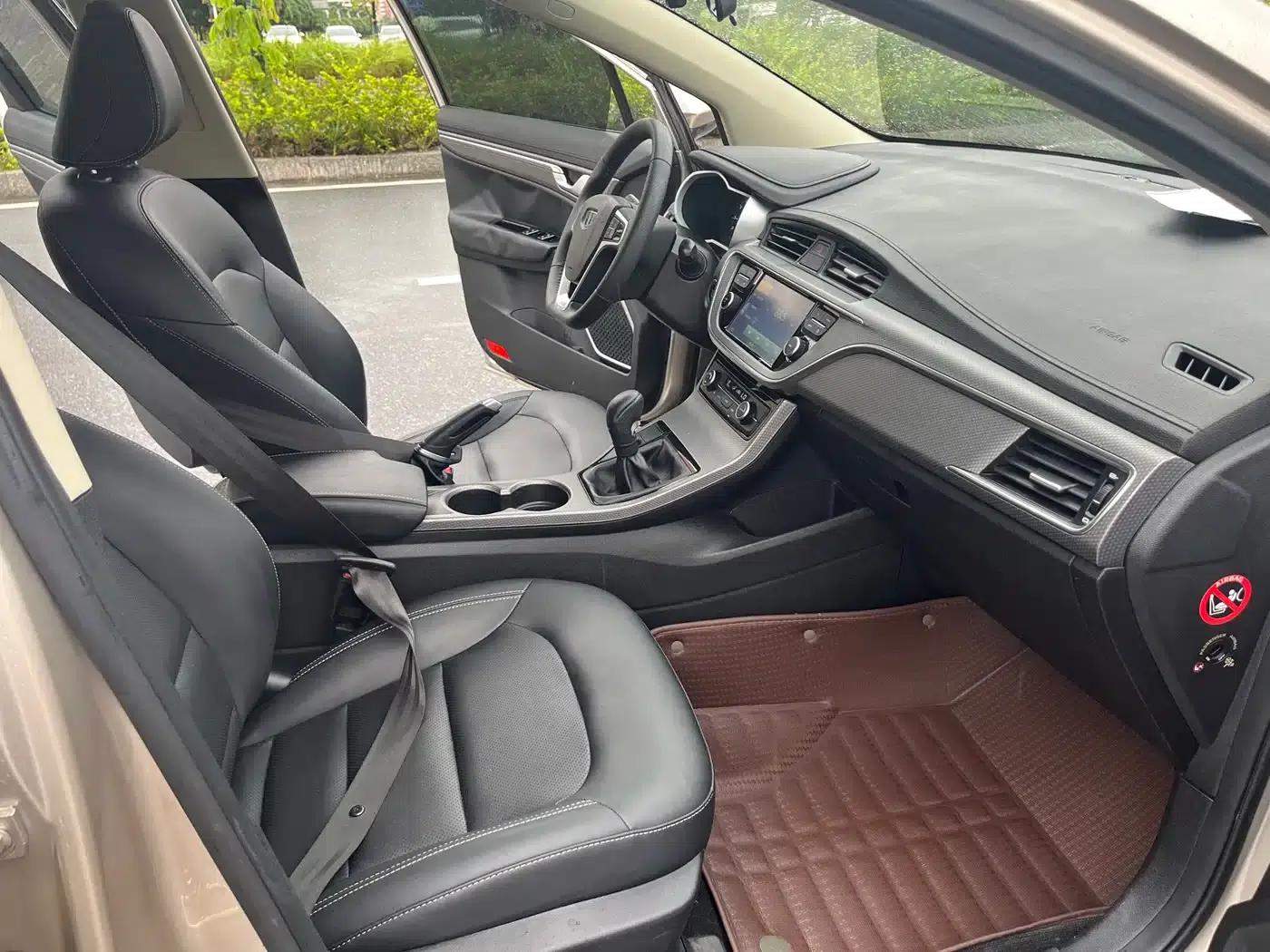 Geely GS 2016 Elegant Edition 1.3T Manual Leading Model — миниатюра 11