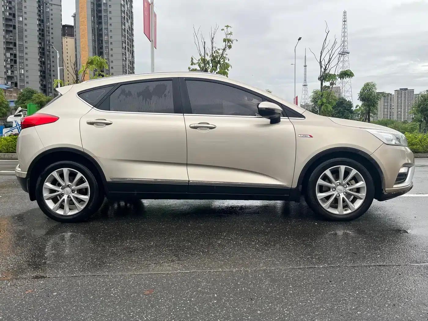 Geely GS 2016 Elegant Edition 1.3T Manual Leading Model — миниатюра 4