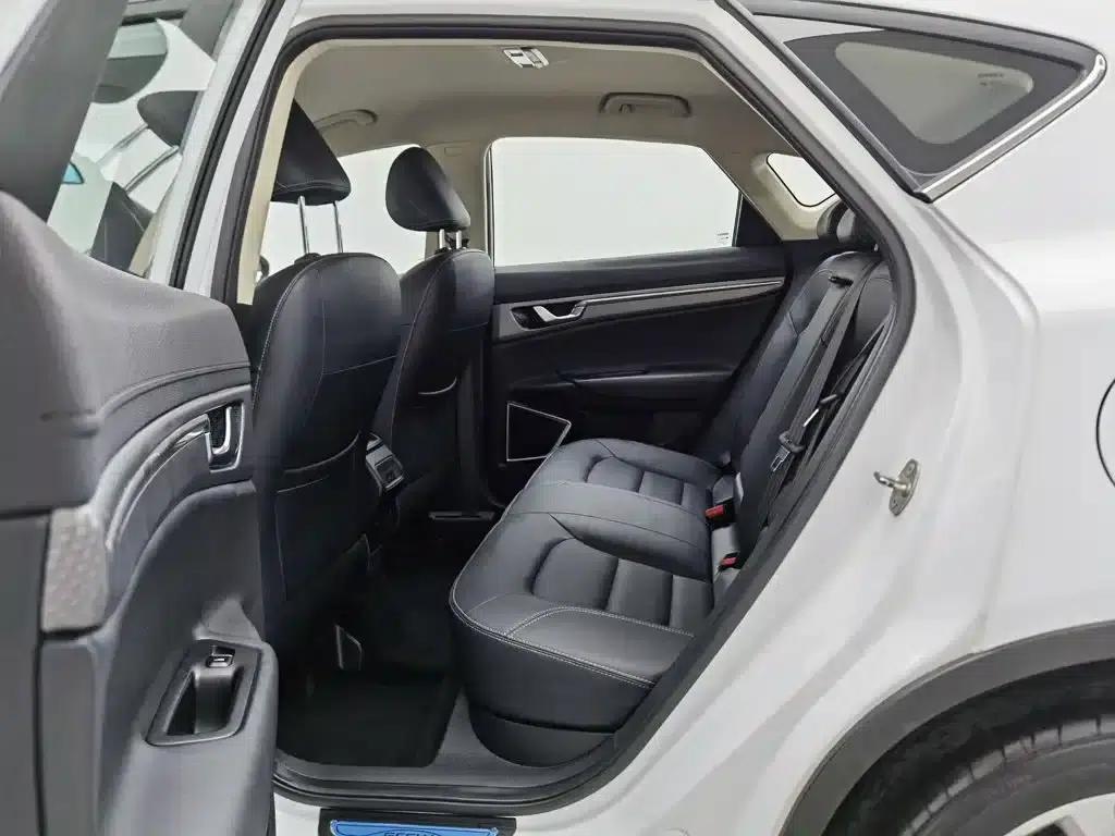 Geely GS 2016 Elegant Edition 1.3T Automatic Leading Model — миниатюра 15