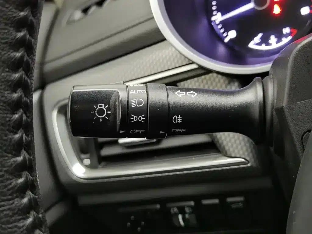 Geely GS 2016 Elegant Edition 1.3T Automatic Leading Model — миниатюра 21