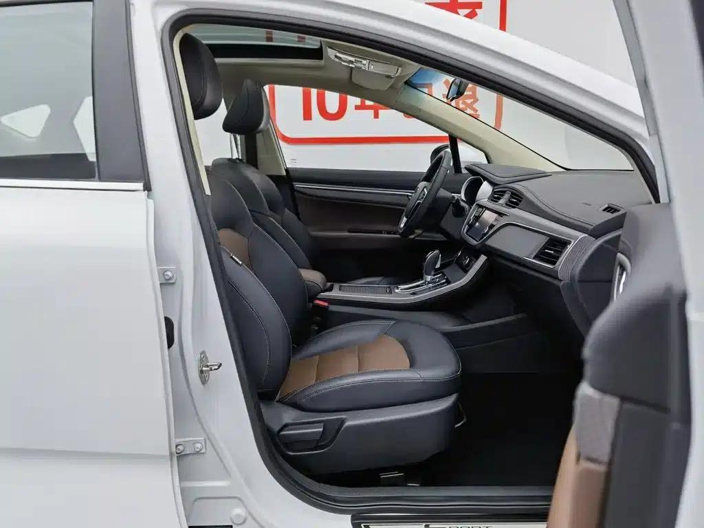 Geely GS 2016 Sport Edition 1.3T Automatic Premium Model — миниатюра 23