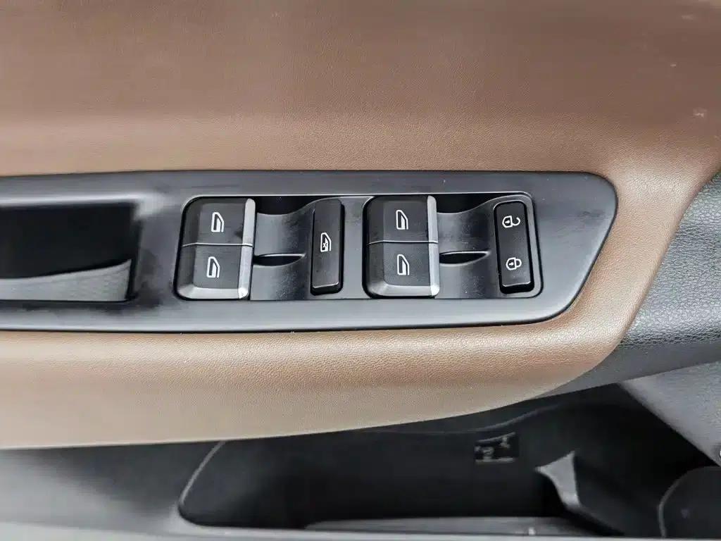 Geely GS 2016 Sport Edition 1.3T Automatic Premium Model — миниатюра 9