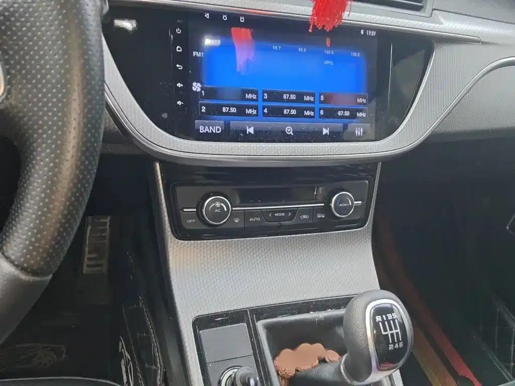 Geely GS 2016 Sport Edition 1.8L Manual Elite — миниатюра 6