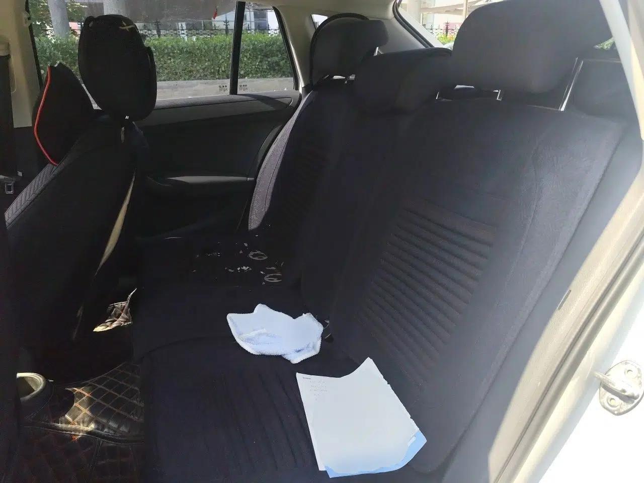 Skoda Rapid Spaceback 2016 Revised Version 1.4L Manual Front-Drive Edition — миниатюра 17