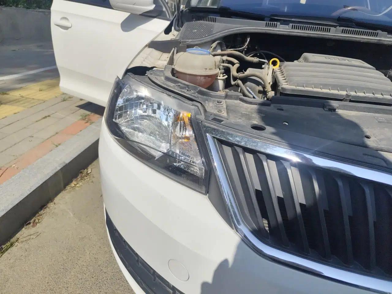 Skoda Rapid Spaceback 2016 Revised Version 1.4L Manual Front-Drive Edition — миниатюра 7