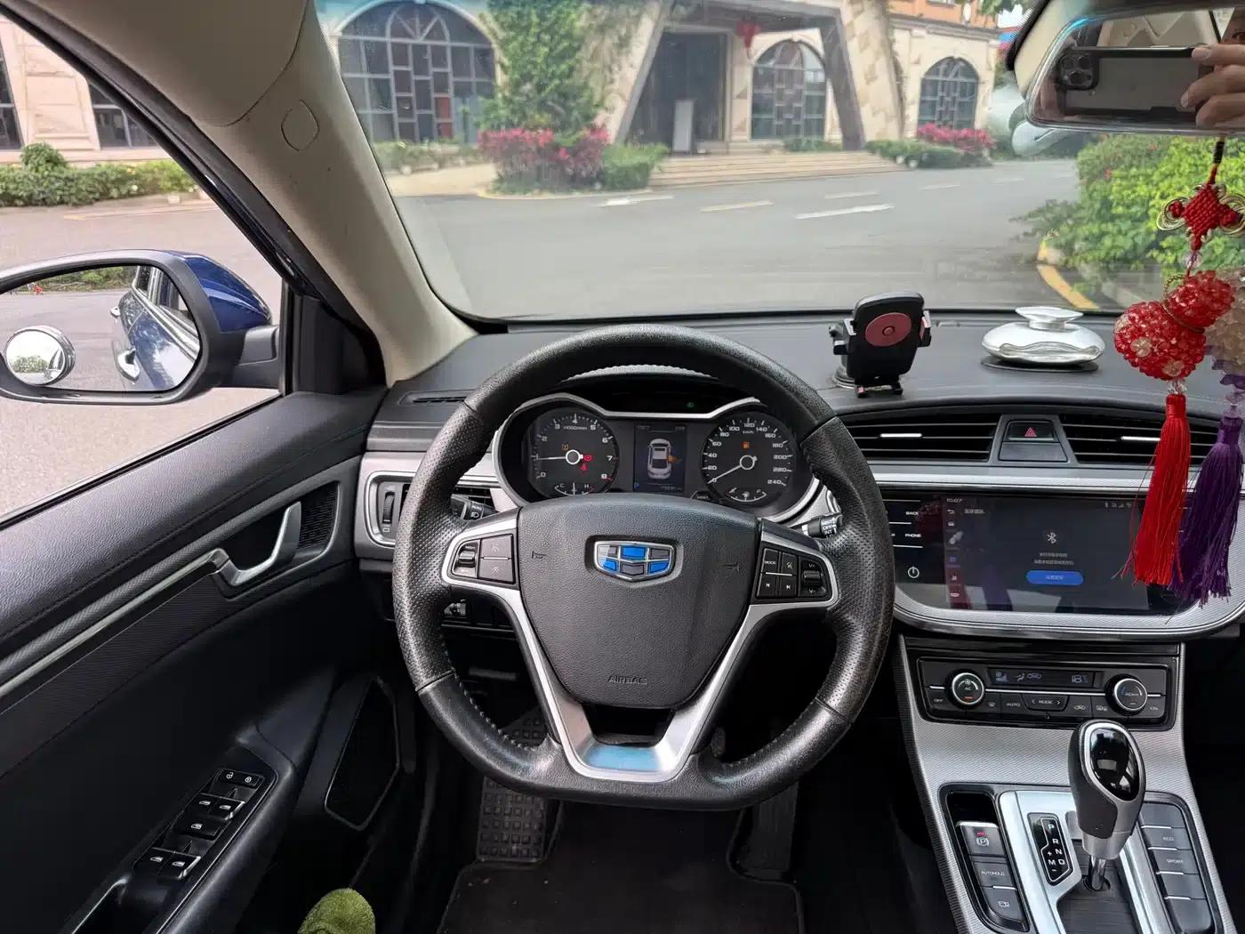 Geely Emgrand GL 2018 1.8L DCT Elite Intelligent Connected Edition — миниатюра 12