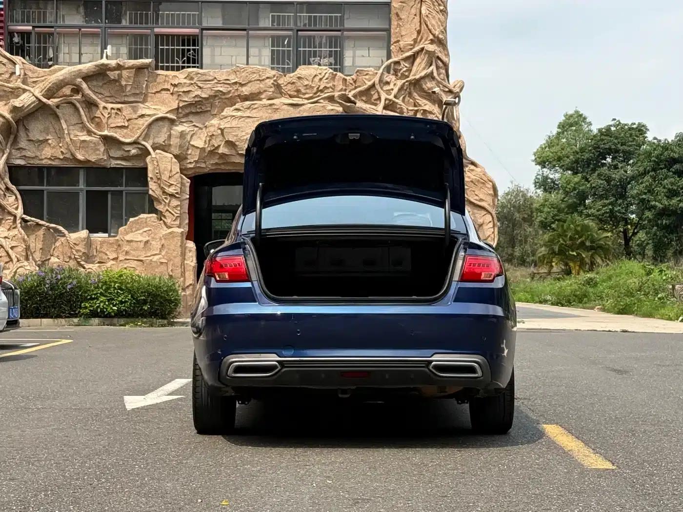 Geely Emgrand GL 2018 1.8L DCT Elite Intelligent Connected Edition — миниатюра 16