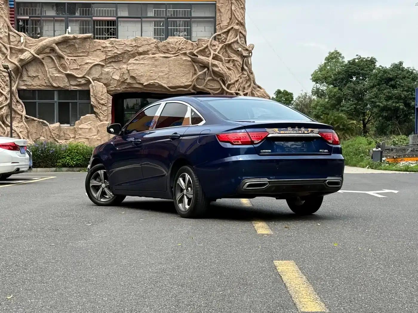 Geely Emgrand GL 2018 1.8L DCT Elite Intelligent Connected Edition — миниатюра 3