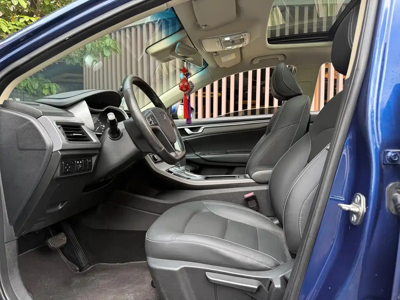 Geely Emgrand GL 2018 1.8L DCT Elite Intelligent Connected Edition — миниатюра 5