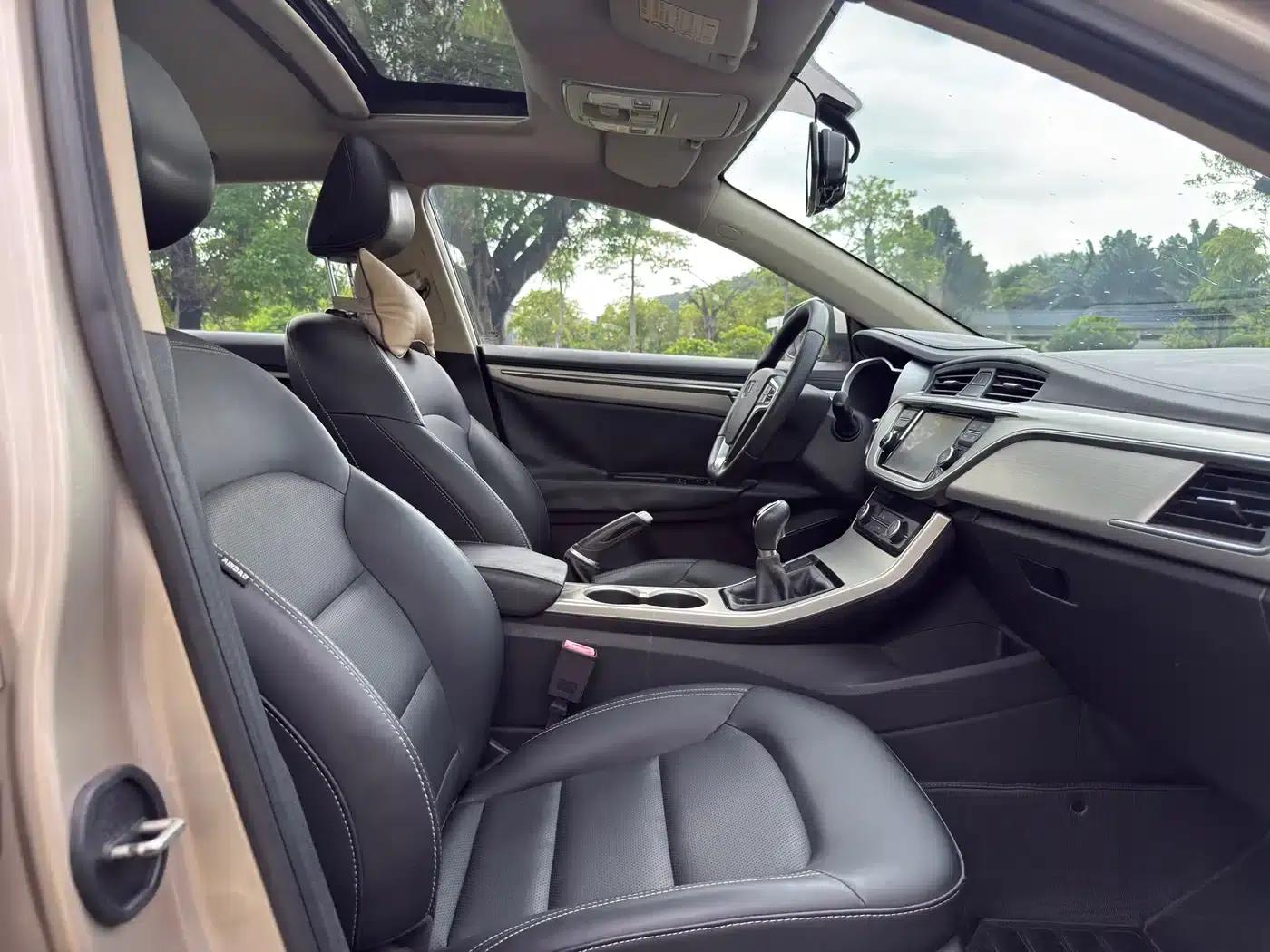 Geely Emgrand GL 2017 1.3T Manual Elite — миниатюра 13