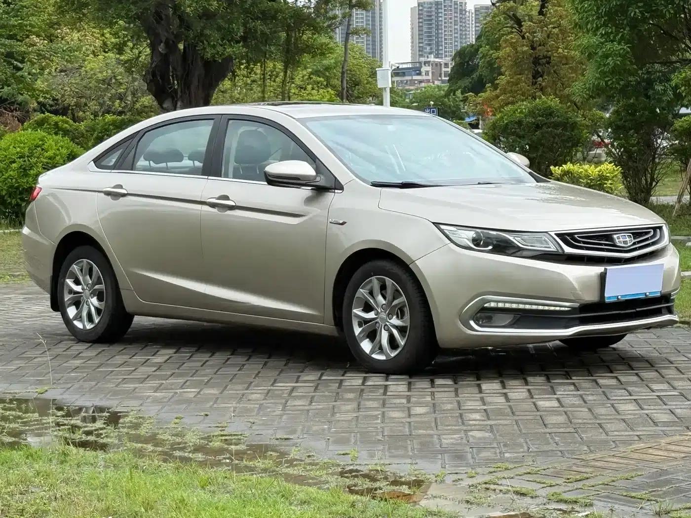 Geely Emgrand GL 2017 1.3T Manual Elite — миниатюра 3