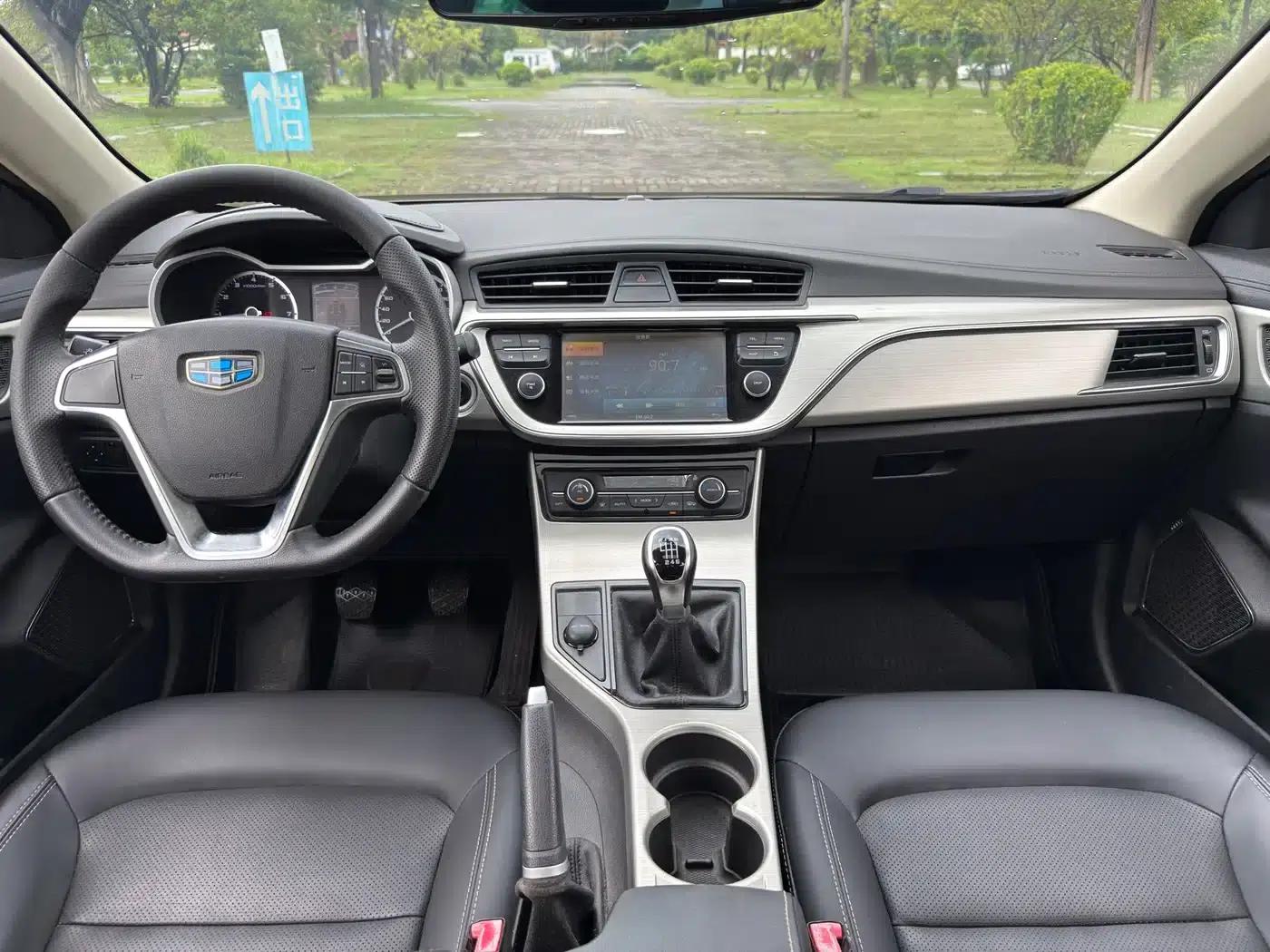 Geely Emgrand GL 2017 1.3T Manual Elite — миниатюра 6