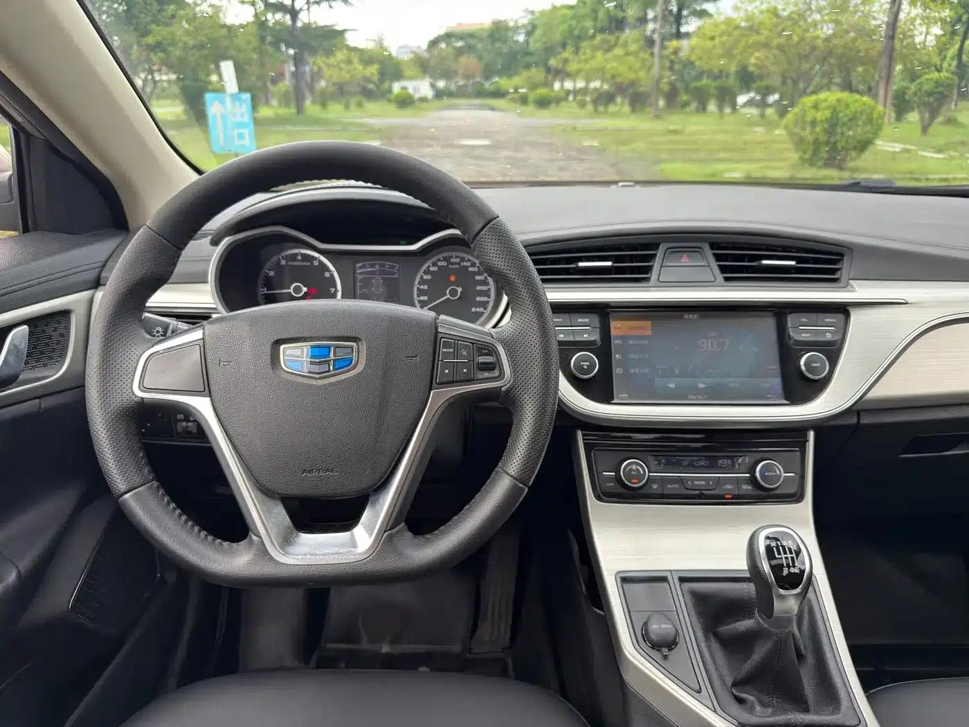Geely Emgrand GL 2017 1.3T Manual Elite — миниатюра 8