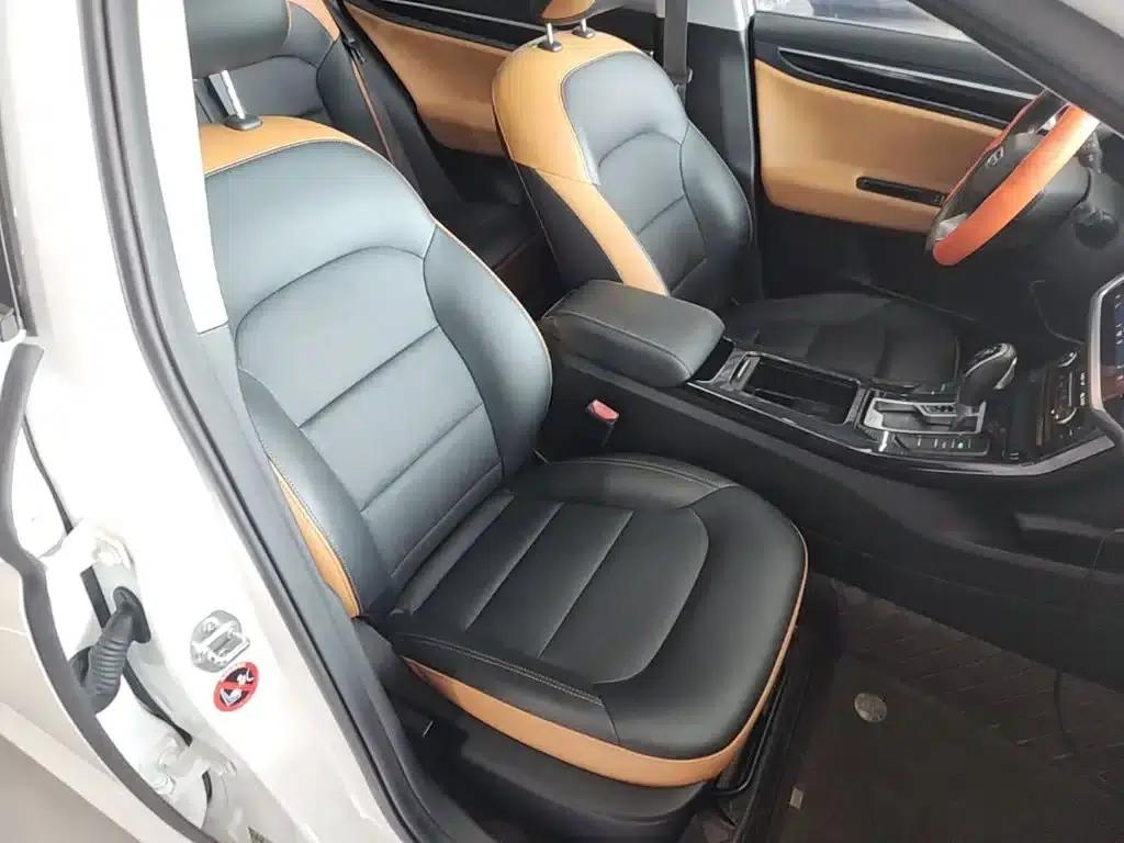 Geely Emgrand GL 2020 1.4T CVT Premium Edition — миниатюра 25