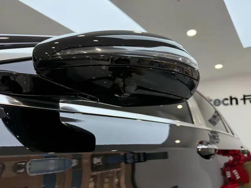 2023 Mercedes-Benz E-Class E 300 L Luxury Sedan — миниатюра 8