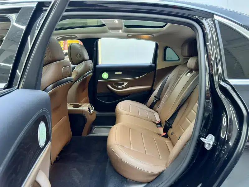 Mercedes-Benz E-Class 2020 E 300 L Sport Style — миниатюра 11