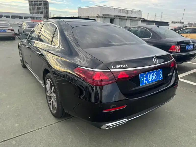 Mercedes-Benz E-Class 2025 Facelift E 300 L Fashion Sedan — миниатюра 4