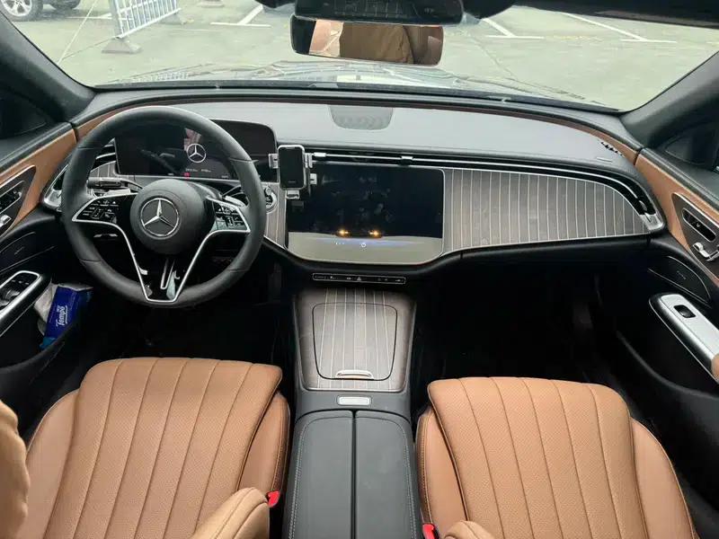 Mercedes-Benz E-Class 2025 Facelift E 300 L Fashion Sedan — миниатюра 8