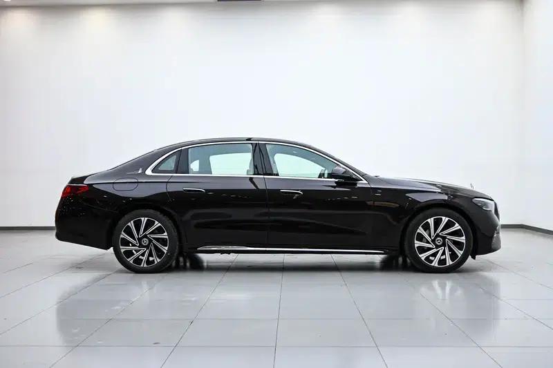 Mercedes-Benz E-Class 2024 E 300 L Luxury Sedan — миниатюра 8