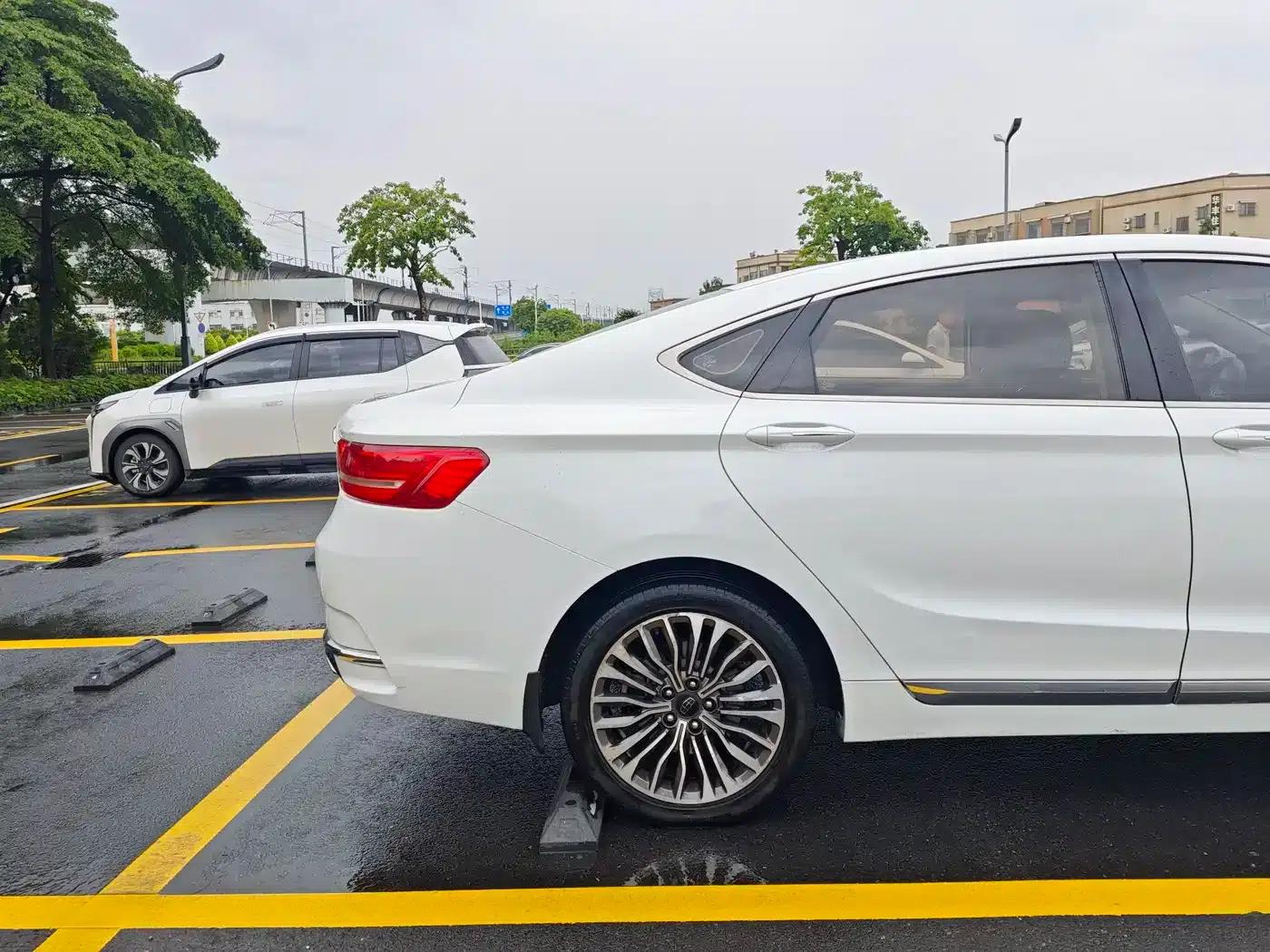 Geely Borui 2018 1.8T Premium Smart Edition — миниатюра 10