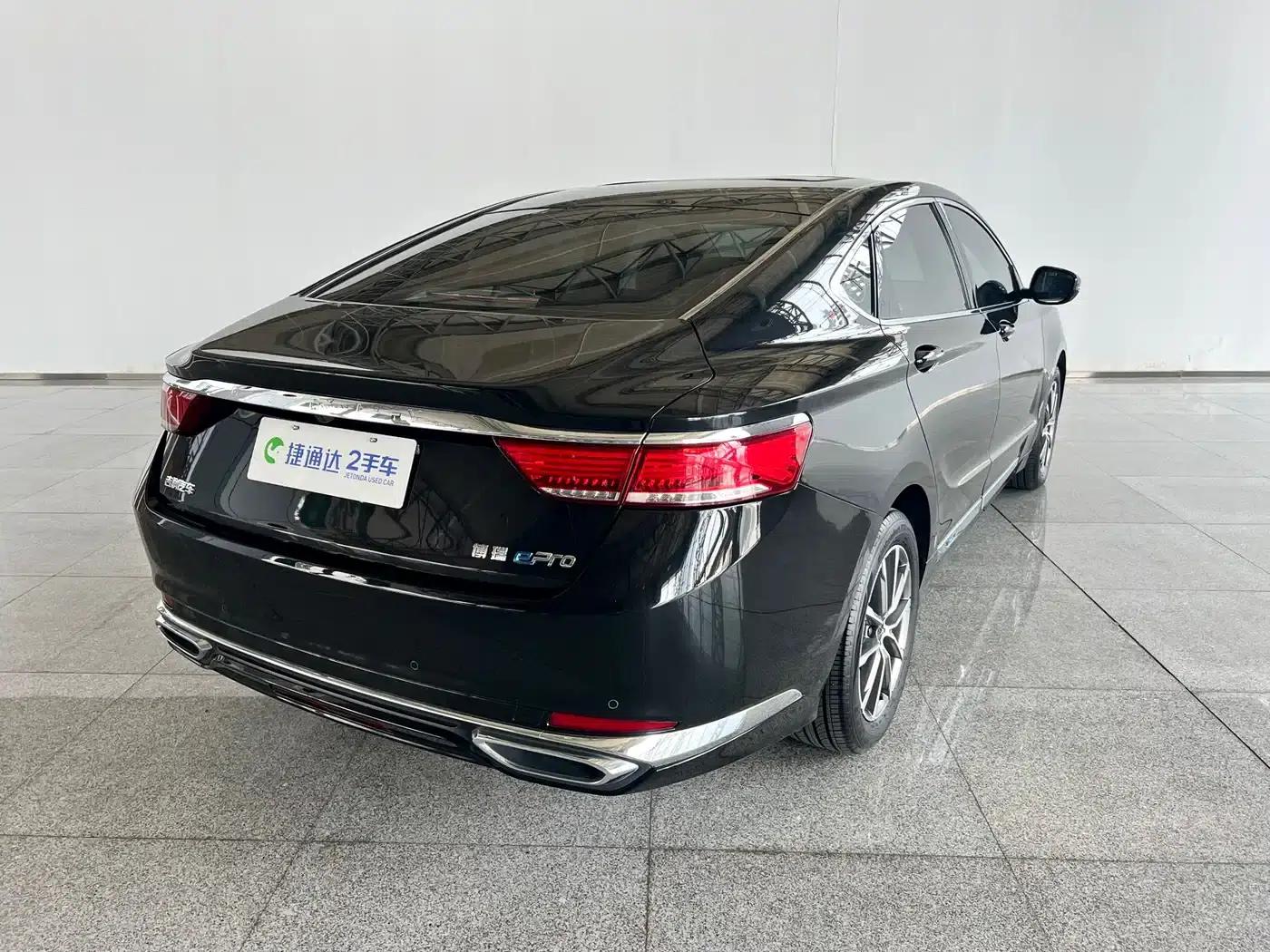 Geely Borui New Energy 2022 1.5T PHEV Mileage Upgrade Premium Edition — миниатюра 2
