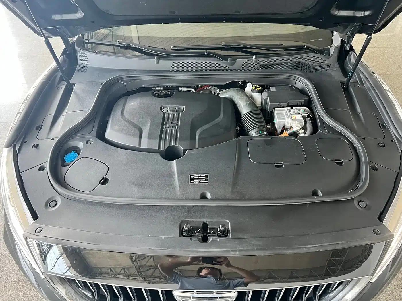 Geely Borui New Energy 2022 1.5T PHEV Mileage Upgrade Premium Edition — миниатюра 18