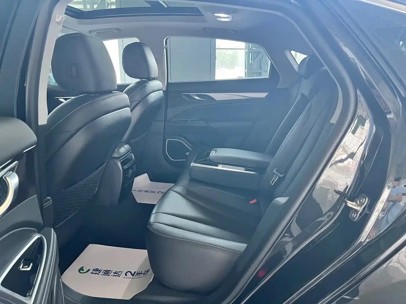 Geely Borui New Energy 2022 1.5T PHEV Mileage Upgrade Premium Edition — миниатюра 24