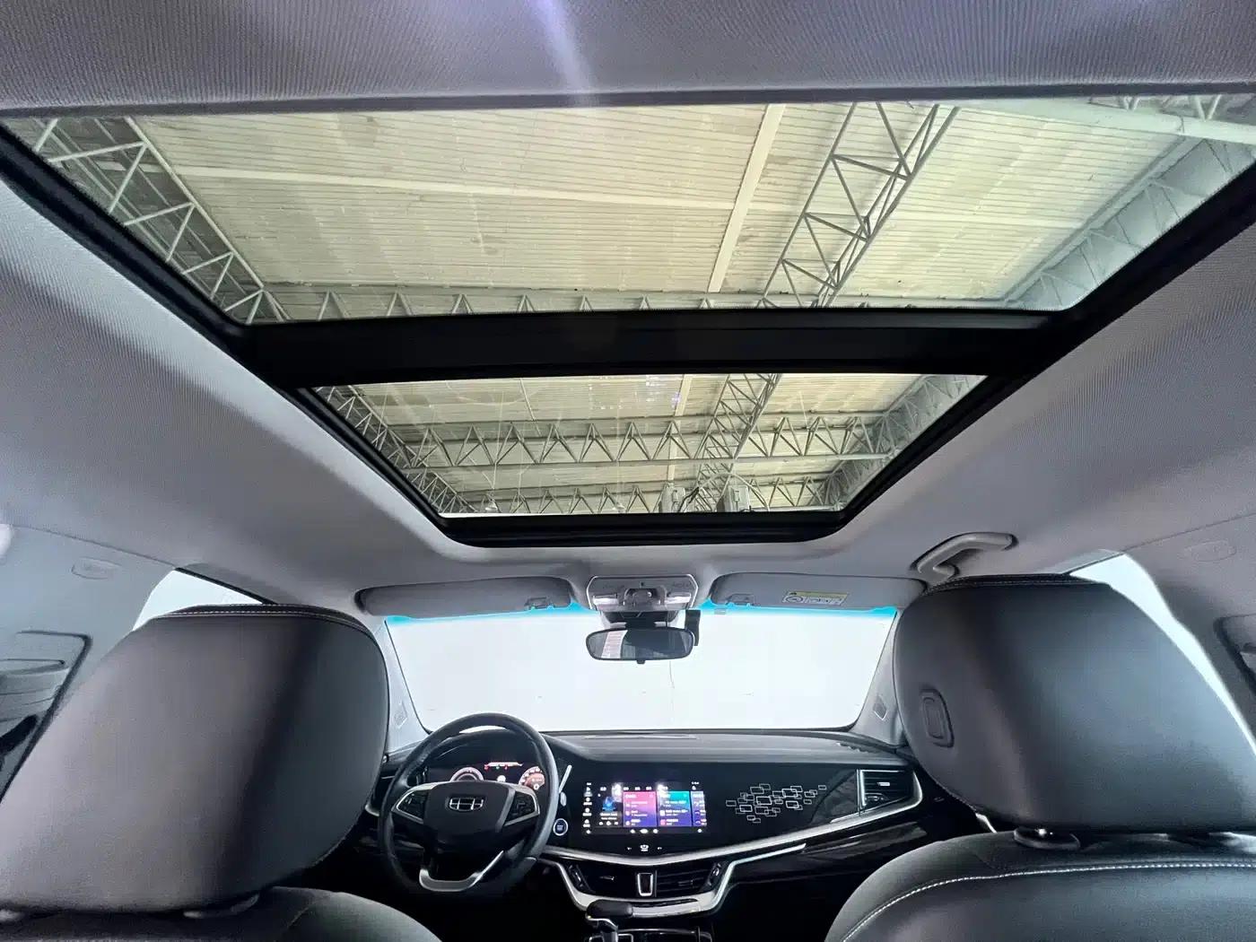 Geely Borui New Energy 2022 1.5T PHEV Mileage Upgrade Premium Edition — миниатюра 26